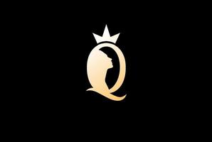 lettre de luxe élégante q avec femme fille dame silhouette féminine couronne pour vecteur de conception de logo reine