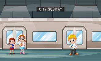 plate-forme de métro avec des gens. passagers sur la station de métro attendant le train