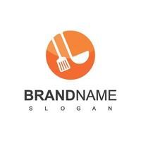 logo de cuisine avec symbole de spatule vecteur