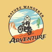insigne d'étiquette de logo d'aventure de vie sauvage de moto vintage dessiné à la main vecteur