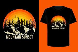 conception de t-shirt vintage rétro coucher de soleil montagne vecteur