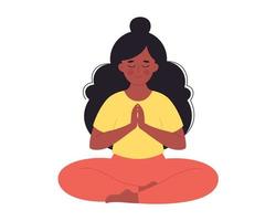 femme noire méditant dans la pose de lotus. mode de vie sain, yoga, détente, exercice de respiration vecteur