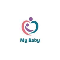 lettre m vecteur logo de fruits coeur, logo de ligne abstraite portant bébé.