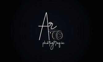 photographie typographie signature logo du photographe. obturateur de la caméra. le symbole abstrait d'un studio photo dans un style minimaliste simple. modèle de logo vectoriel pour un photographe de mariage