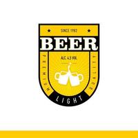 étiquette de bière jaune vecteur