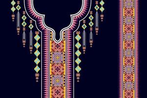 motif de broderie à encolure ethnique géométrique. tapis en tissu aztèque ornement mandala chevron collier textile. vecteur de broderie de cou ethnique indigène boho tribal