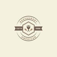 icônes de restaurant et de café badge rétro vintage, silhouettes de conception de logo de restauration rapide vecteur