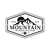 modèle de vecteur de conception de logo de montagne vintage