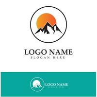 conception d'icône de logo de montagne de soleil illustration stock vecteur