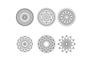 ensemble de mandala de contour floral, mandala de dessin à la main, vecteur gratuit