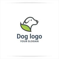 conception de logo chien avec feuille, soins aux animaux, feuille, public cible propriétaires de chiens millénaires, acheteurs en ligne vecteur