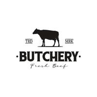 conception de logo de boucherie rétro hipster vintage. logo de silhouette de paysage de vache