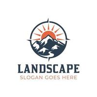 logos rétro vintage d'aventure de montagne de paysage avec la conception d'icône de symbole de soleil et de boussole vecteur