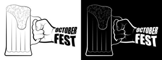 main masculine avec tatouage oktoberfest tient une chope de bière avec de la mousse. Oktoberfest 19 septembre. boissons alcoolisées, vacances. vecteur sur fond blanc