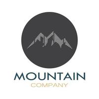 conception minimaliste de logo de montagne et de soleil dans des couleurs plates remplies d'illustration vectorielle de concepts modernes vecteur