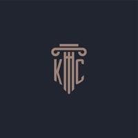 monogramme de logo initial kc avec un design de style pilier pour un cabinet d'avocats et une société de justice vecteur