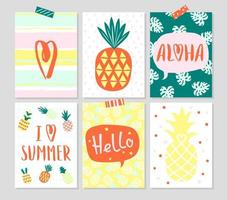 cartes dessinées à la main d'été avec ananas et typographie. ensemble d'affiches lumineuses avec texte écrit à la main. illustration vectorielle. vecteur