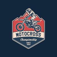 insigne de logo de club d'aventure de motocross dessiné à la main vecteur