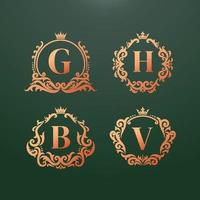 ensemble de cadres d'ornement victorien dessinés à la main insigne de logo de luxe vintage vecteur