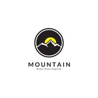 vecteur de logo de montagne gratuit