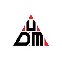 création de logo de lettre triangle udm avec forme de triangle. monogramme de conception de logo triangle udm. modèle de logo vectoriel triangle udm avec couleur rouge. logo triangulaire udm logo simple, élégant et luxueux.