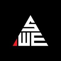 création de logo de lettre triangle swe avec forme de triangle. monogramme de conception de logo triangle swe. modèle de logo vectoriel triangle swe avec couleur rouge. swe logo triangulaire logo simple, élégant et luxueux.