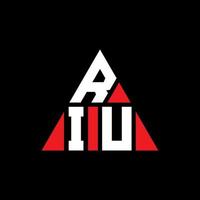 création de logo de lettre triangle riu avec forme de triangle. monogramme de conception de logo triangle riu. modèle de logo vectoriel triangle riu avec couleur rouge. logo triangulaire riu logo simple, élégant et luxueux.