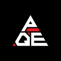 création de logo de lettre triangle pqe avec forme de triangle. monogramme de conception de logo pqe triangle. modèle de logo vectoriel triangle pqe avec couleur rouge. pqe logo triangulaire logo simple, élégant et luxueux.