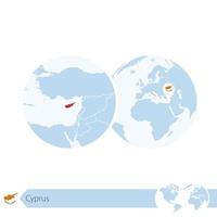 chypre sur le globe terrestre avec drapeau et carte régionale de chypre. vecteur