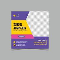 modèle de flyer carré d'admission à l'école vecteur