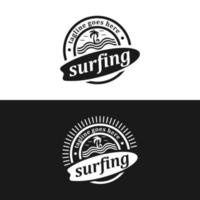 emblème de surf avec style fintage, pour la conception de sérigraphie de t-shirt vecteur