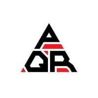 création de logo de lettre triangle pqr avec forme de triangle. monogramme de conception de logo triangle pqr. modèle de logo vectoriel triangle pqr avec couleur rouge. logo triangulaire pqr logo simple, élégant et luxueux.