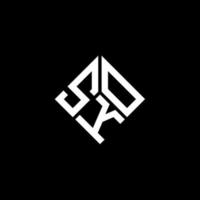 création de logo de lettre sko sur fond noir. concept de logo de lettre initiales créatives sko. conception de lettre sko. vecteur