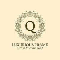 lettre q cadre luxueux élément de conception de logo vectoriel vintage initial