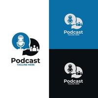 logo du podcast. icône de microphone sur fond blanc. conception plate de modèle de vecteur d'icône