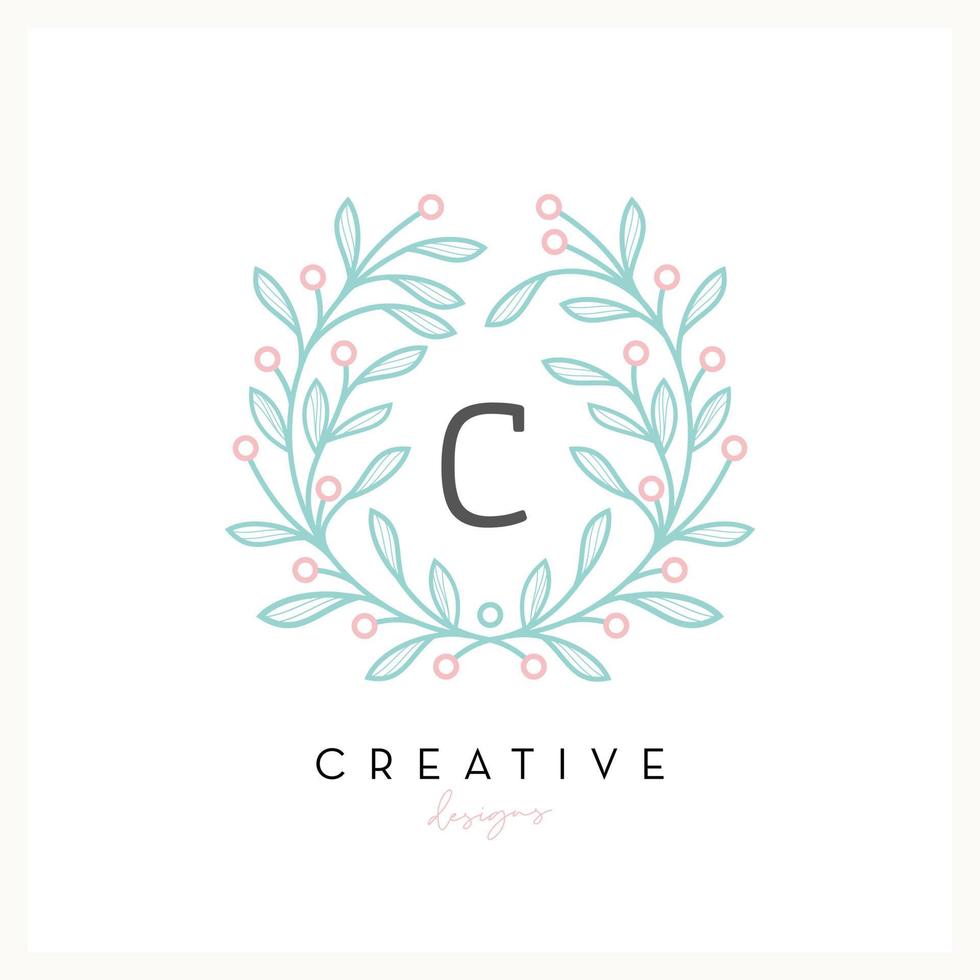 letra de logotipo floral de luxo c para negócios de cosméticos de beleza, convite de casamento, boutique e outra empresa vetor