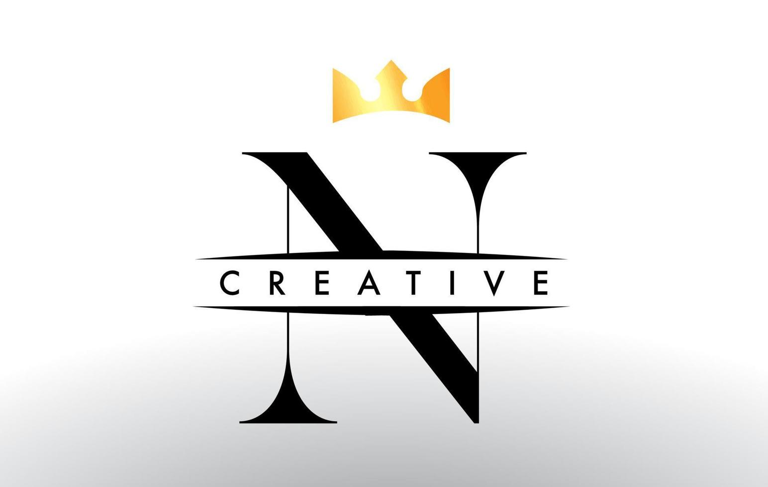 logotipo da letra n com ícone de design de coroa criativa e vetor de cores douradas