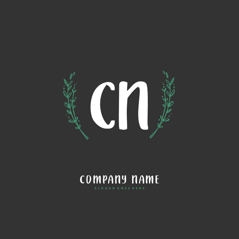 cn caligrafia inicial e design de logotipo de assinatura com círculo. logotipo manuscrito de design bonito para moda, equipe, casamento, logotipo de luxo. vetor