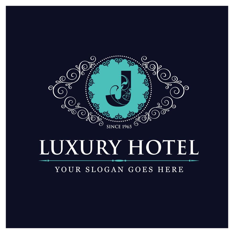 design de hotel de luxo com logotipo e vetor de tipografia