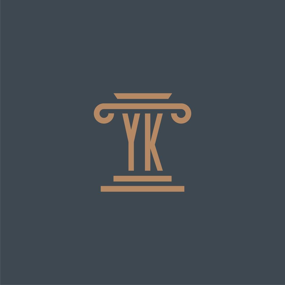 yk monograma inicial para o logotipo do escritório de advocacia com design de pilar vetor
