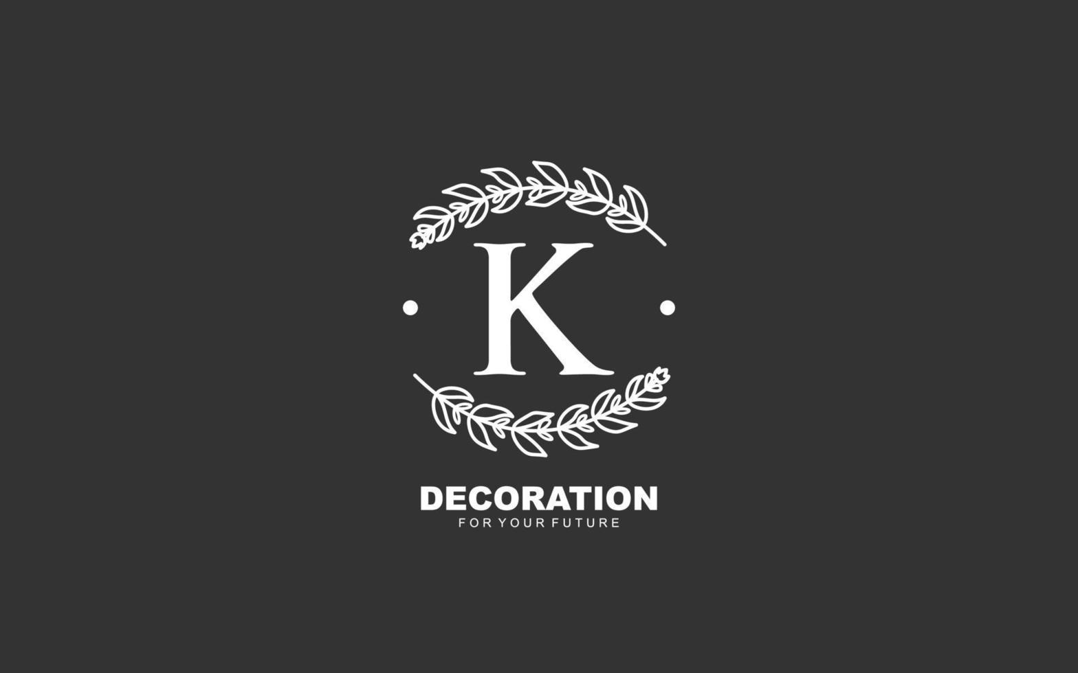 k logotipo floral vetor para empresa de identidade. ilustração vetorial de modelo de natureza de letra inicial para sua marca.