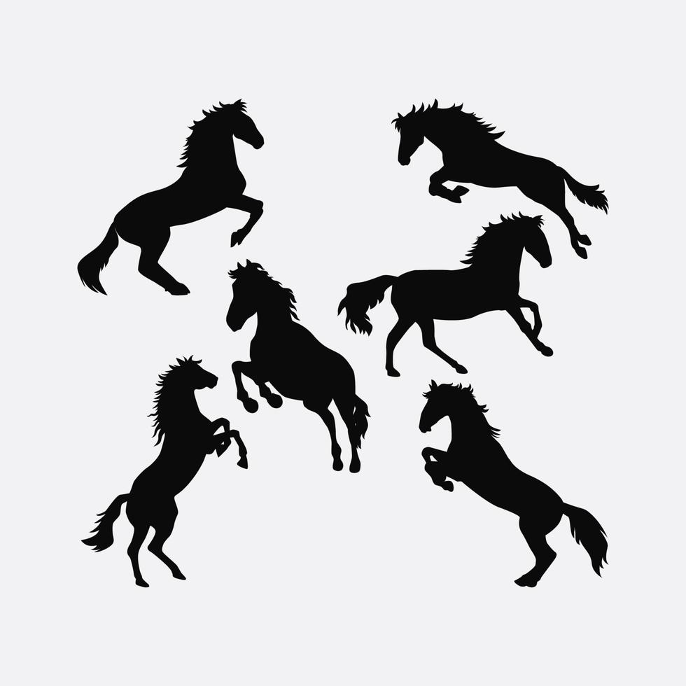 conjunto de silhueta de cavalos pretos ilustração vetorial vetor