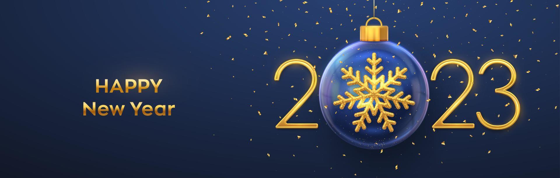 feliz ano novo 2023. números 3d de metal dourado 2023 com floco de neve 3d brilhante de ouro em uma bugiganga de vidro de natal. cartão de felicitações. feriado de natal e pôster de ano novo, banner, panfleto. ilustração vetorial. vetor