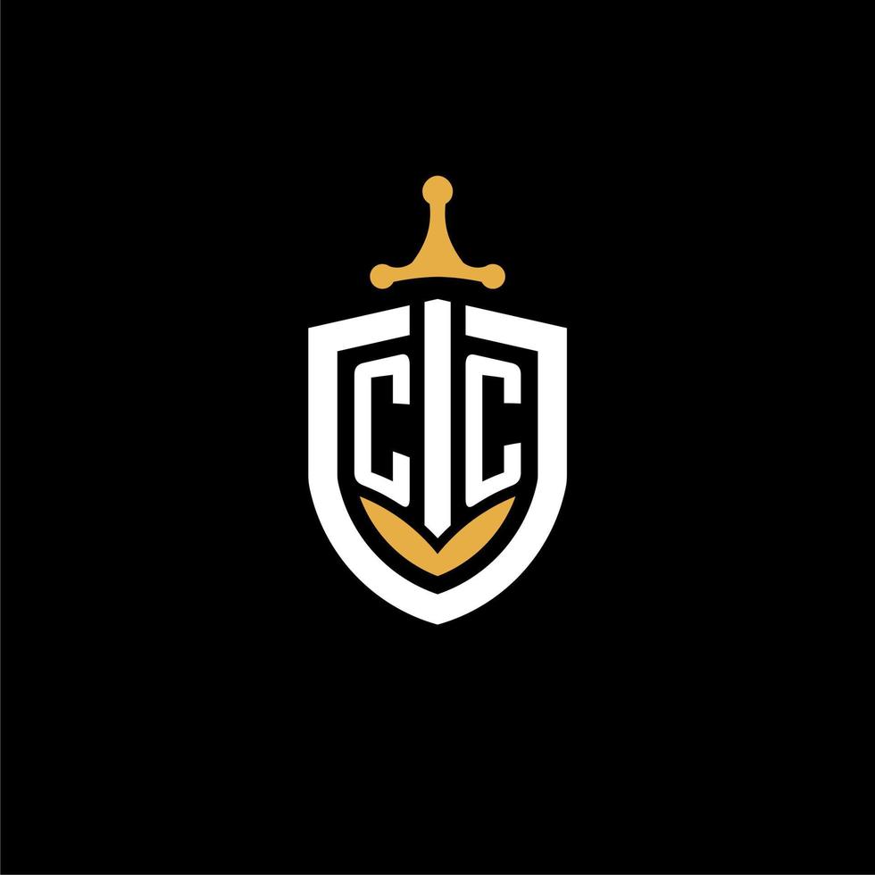 carta criativa cc logotipo jogos esport com idéias de design de escudo e espada vetor