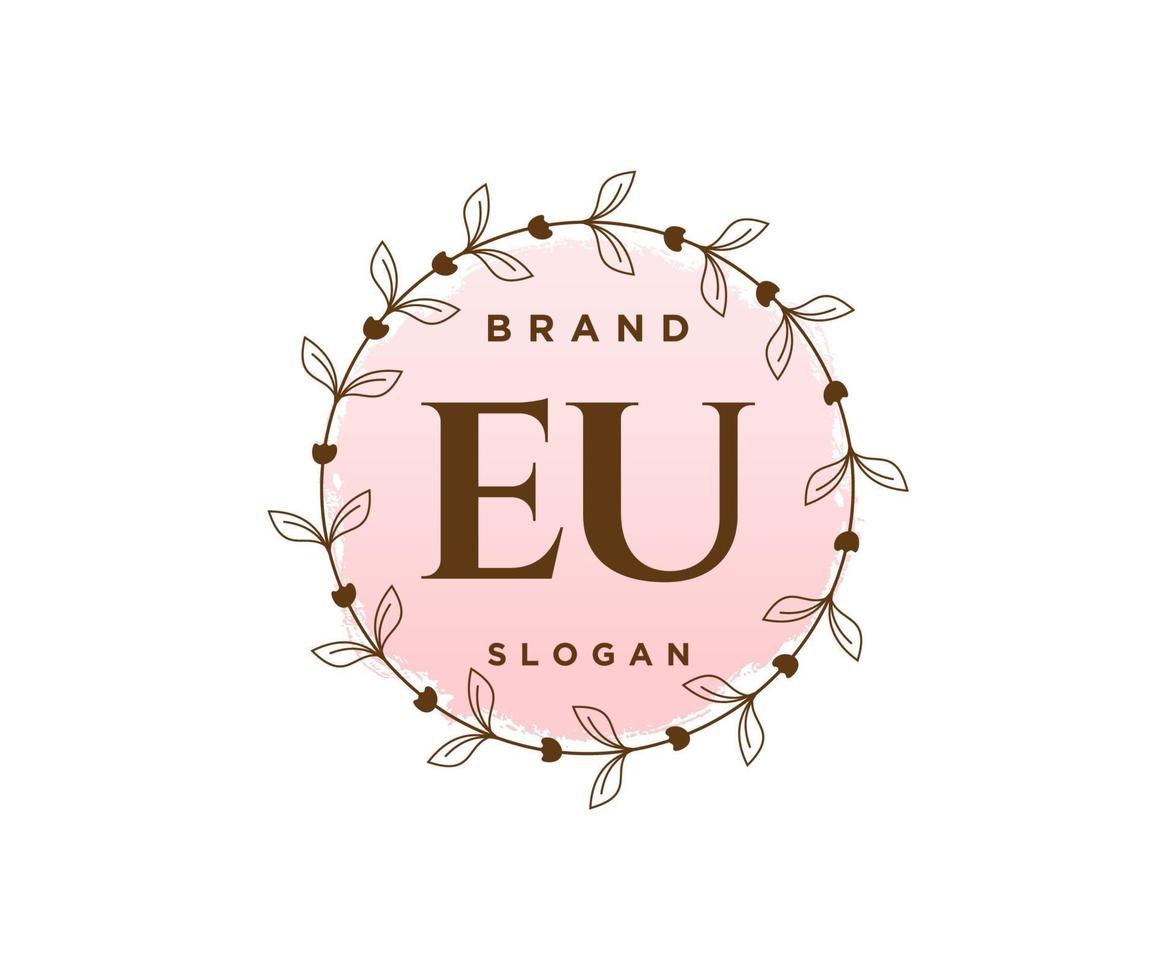 logotipo feminino inicial da ue. utilizável para logotipos de natureza, salão, spa, cosméticos e beleza. elemento de modelo de design de logotipo de vetor plana.