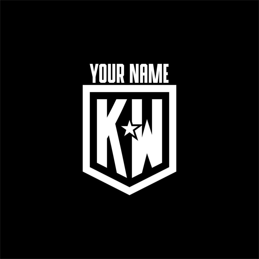 logotipo de jogo inicial kw com escudo e design de estilo estrela vetor