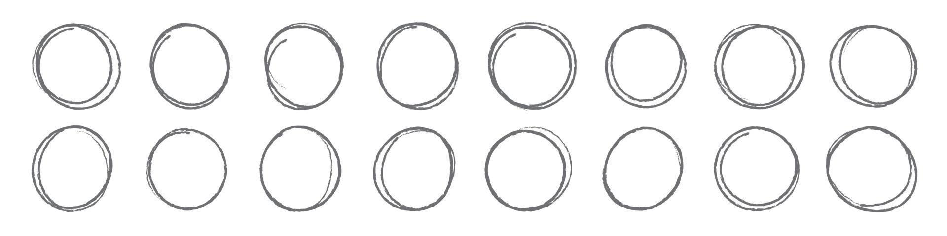 conjunto de moldura de esboço de círculos desenhados à mão, ovais de caneta de feltro. doodle elementos de moldura circular ilustração vetorial isolada vetor