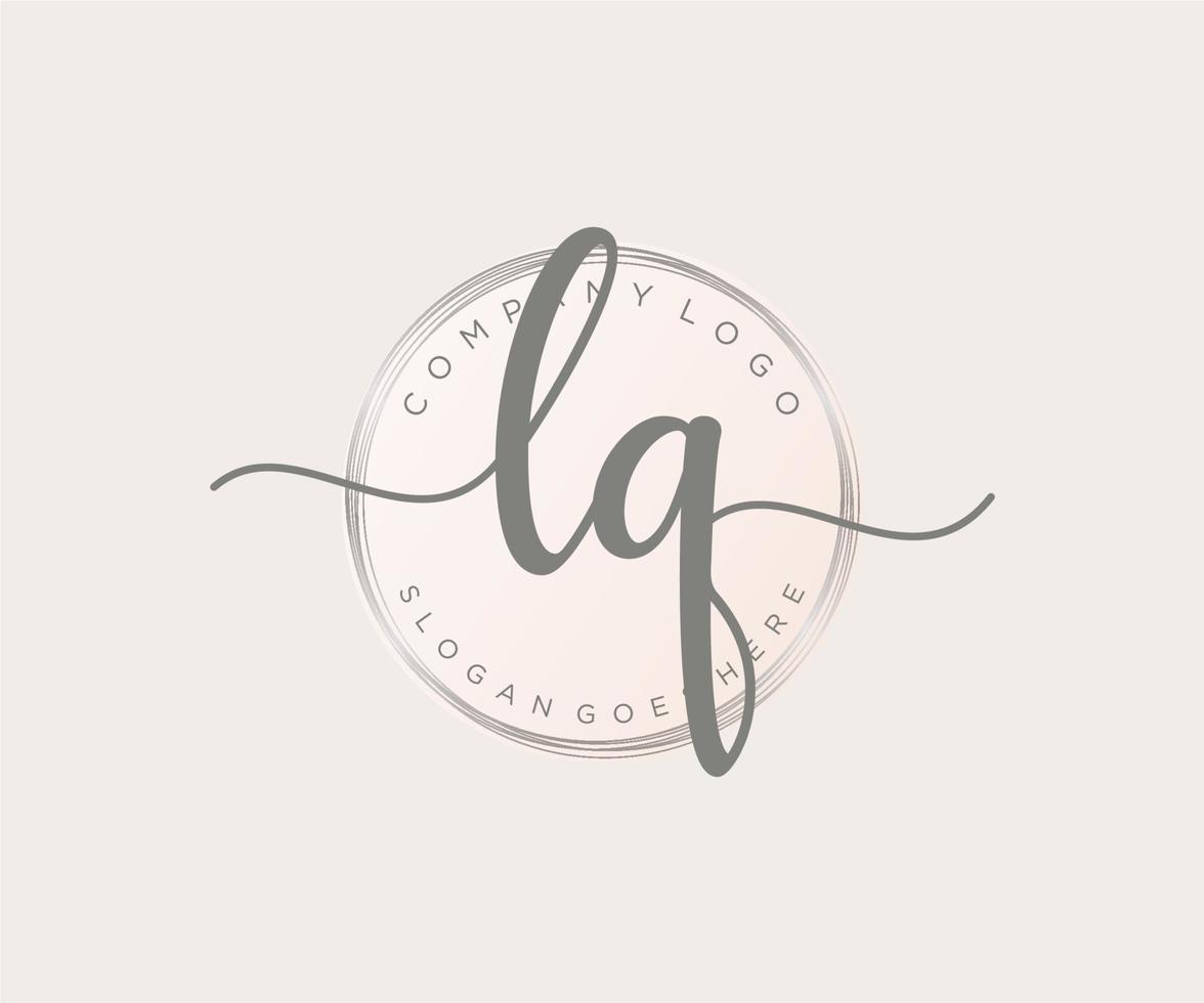 logo feminino inicial lq. utilizável para logotipos de natureza, salão, spa, cosméticos e beleza. elemento de modelo de design de logotipo de vetor plana.