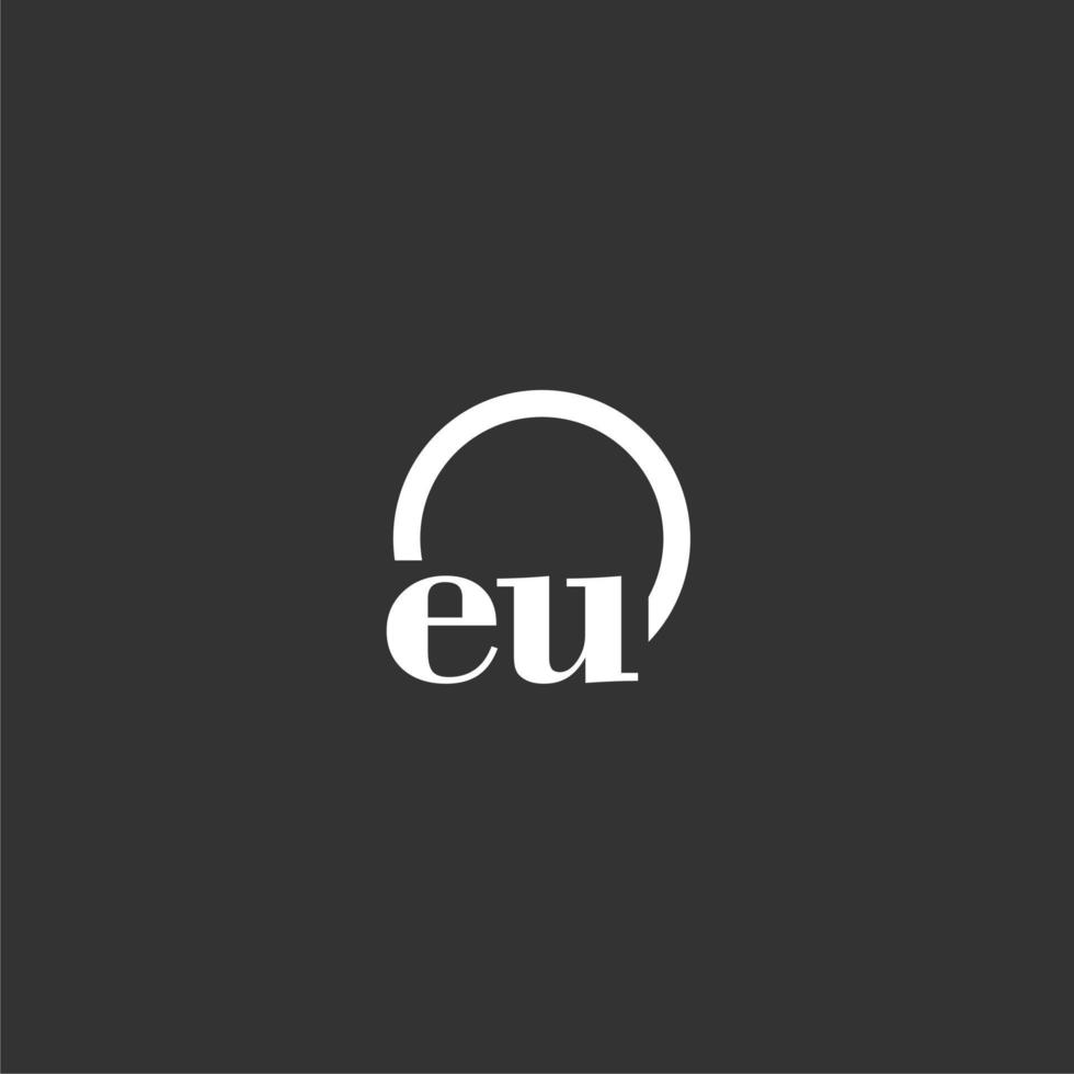 logotipo de monograma inicial da ue com design de linha de círculo criativo vetor