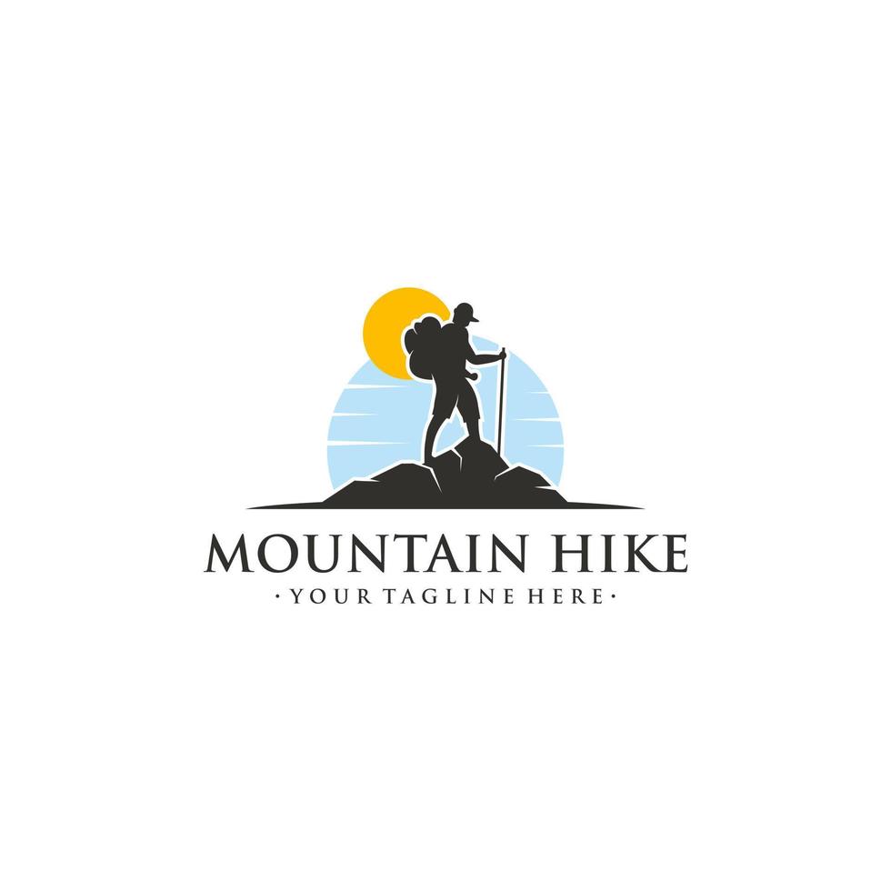 modelo de vetor de logotipo de caminhada na montanha